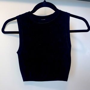 Zara Black Cropped Pullover Vest
